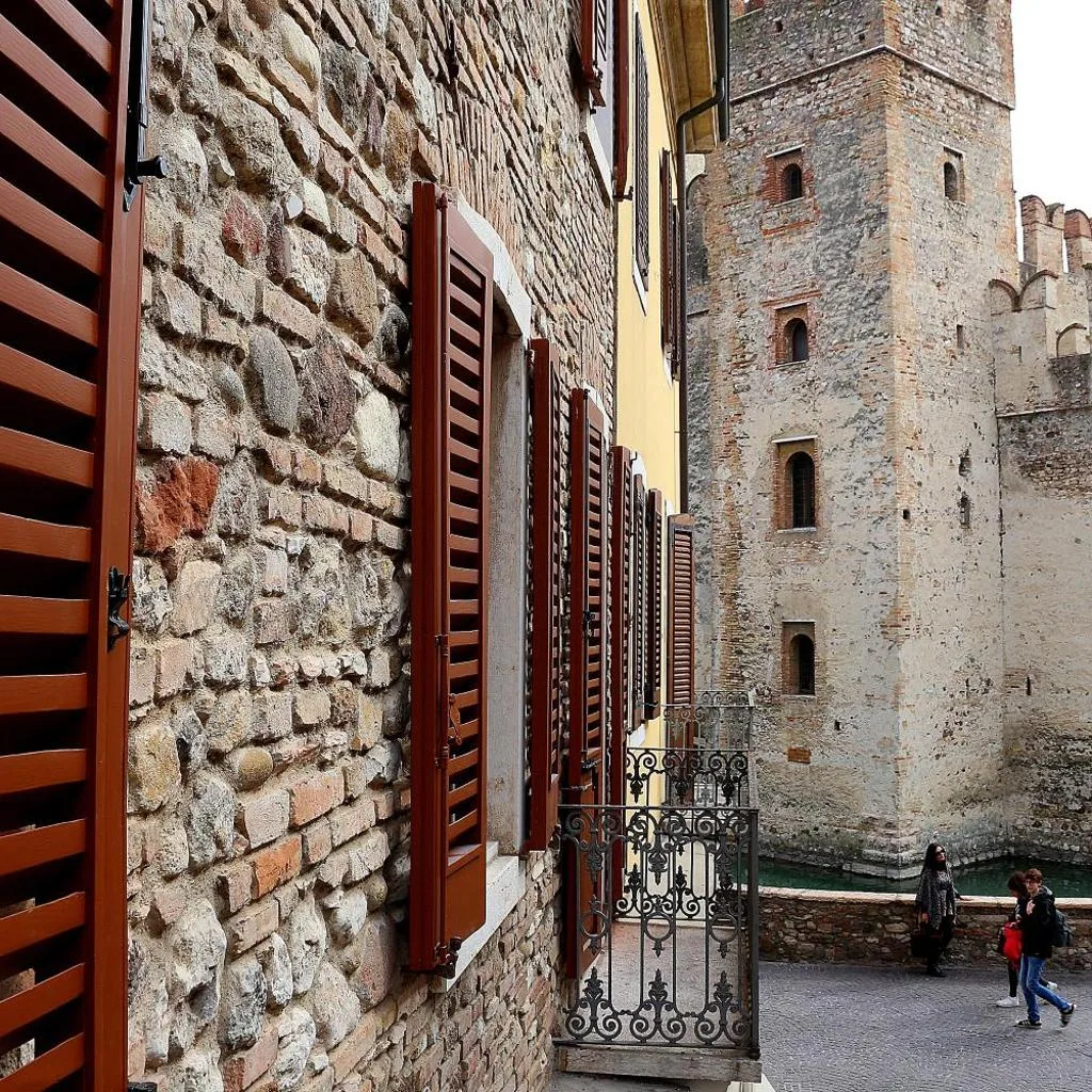 Aurora Sirmione Appartamenti - صورة 3