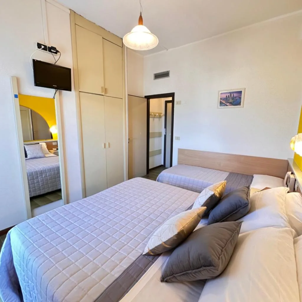 Hotel Splendid Suisse - صورة 14