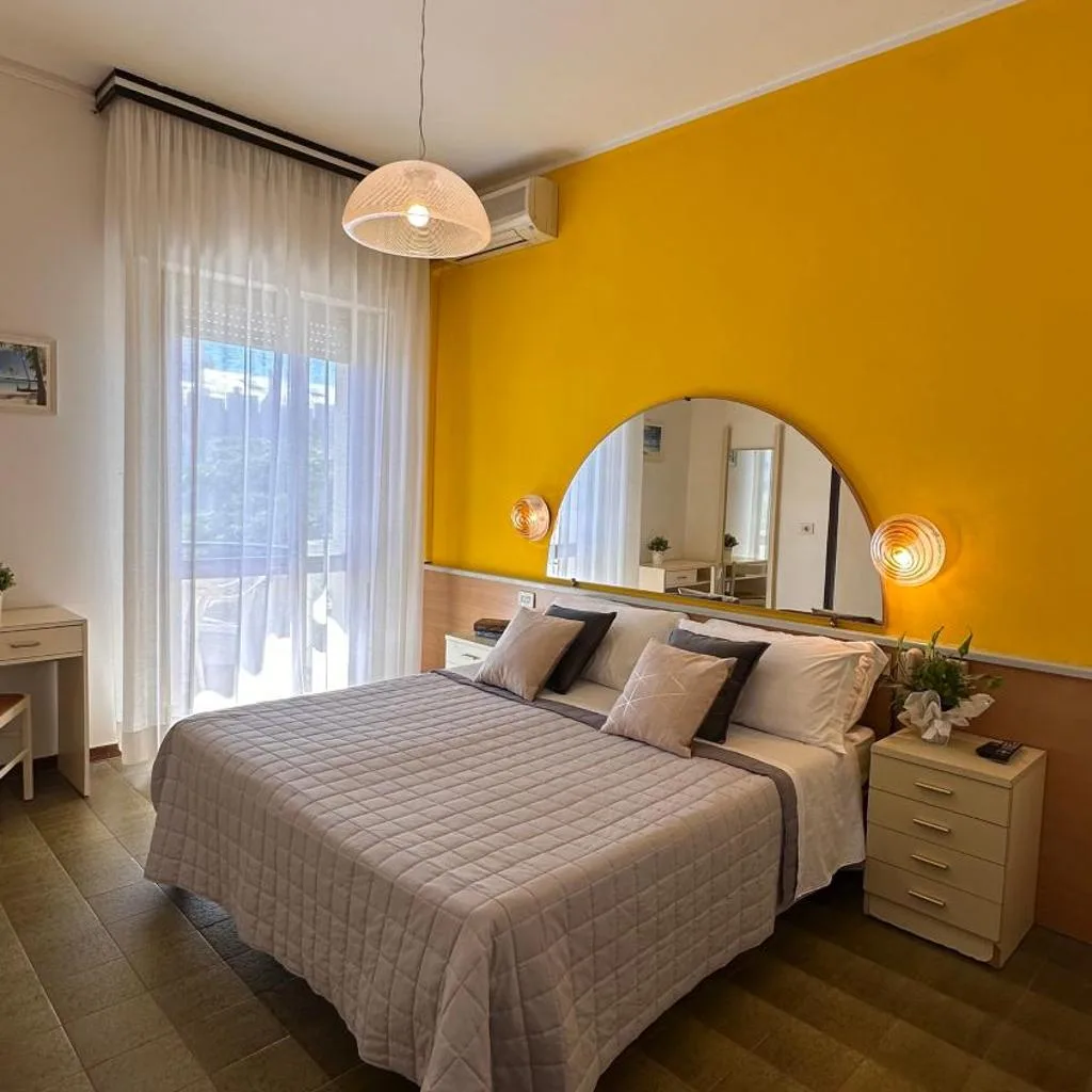 Hotel Splendid Suisse - صورة 2