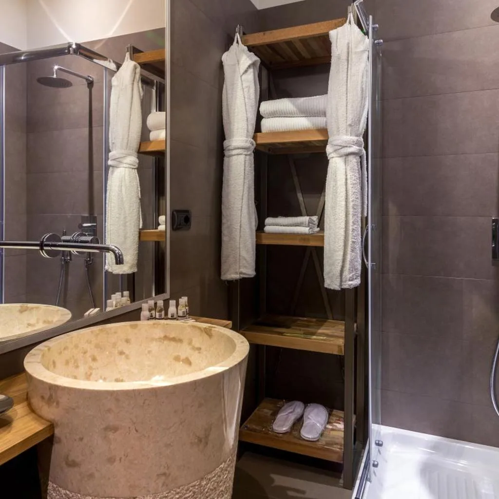 QT Suites Roma - صورة 18