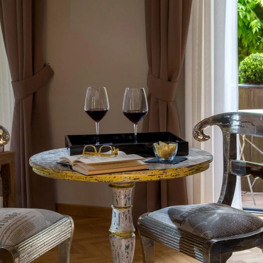 QT Suites Roma - صورة 5