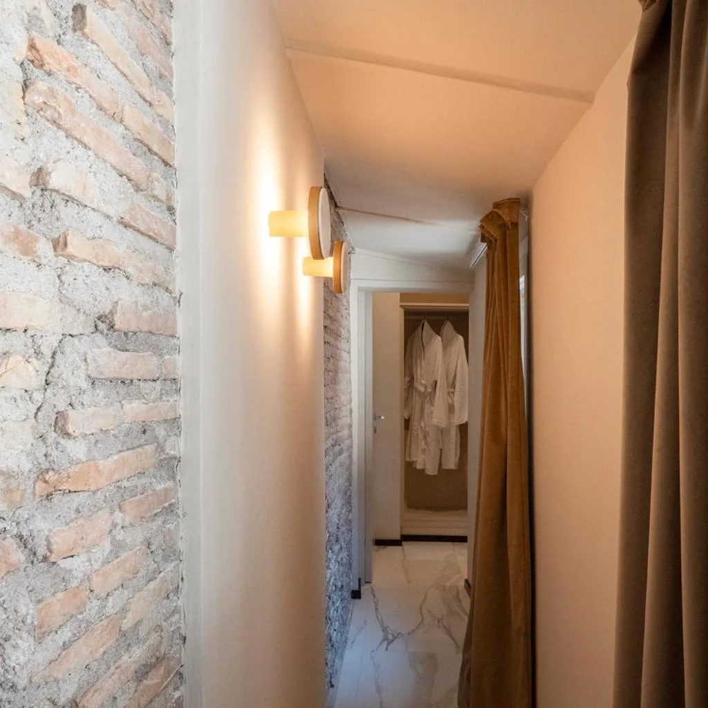 Colonna Suite Del Corso - صورة 6