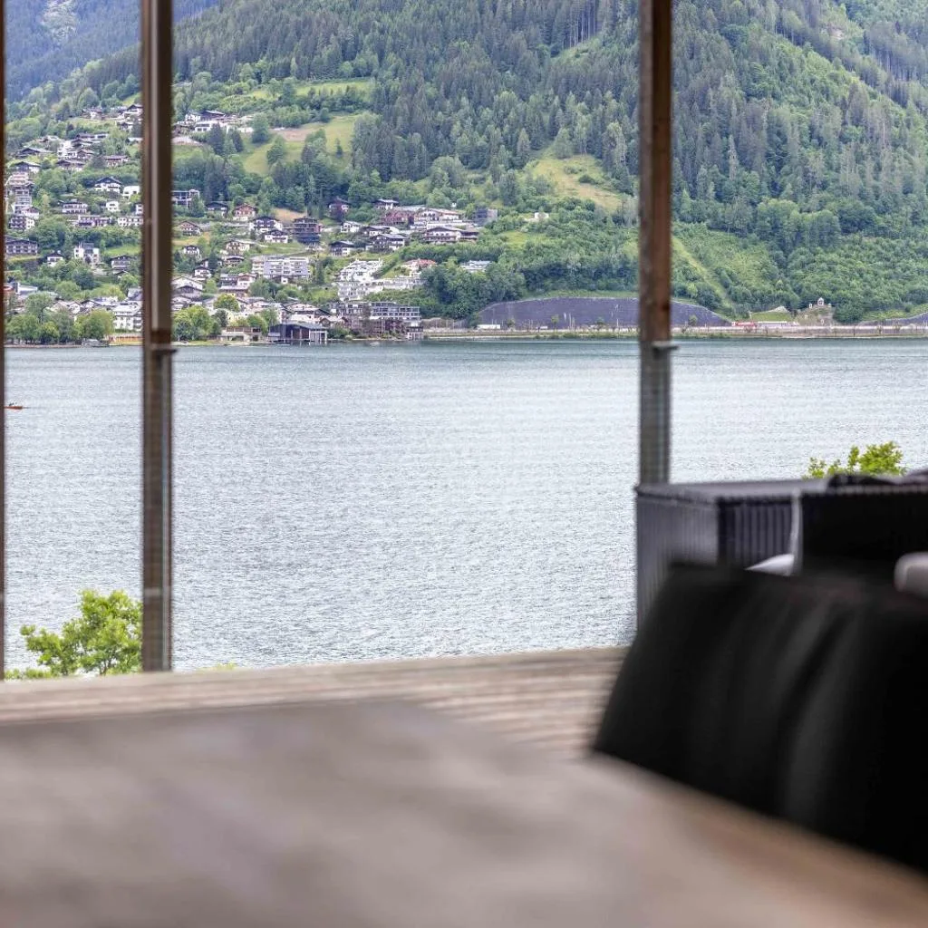 Bellevue Residences - Luxurious Lakeside Apartments - صورة 19