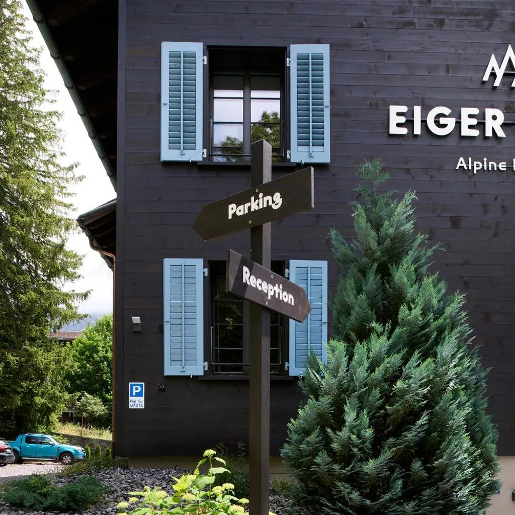Eiger View Alpine Lodge - صورة 13