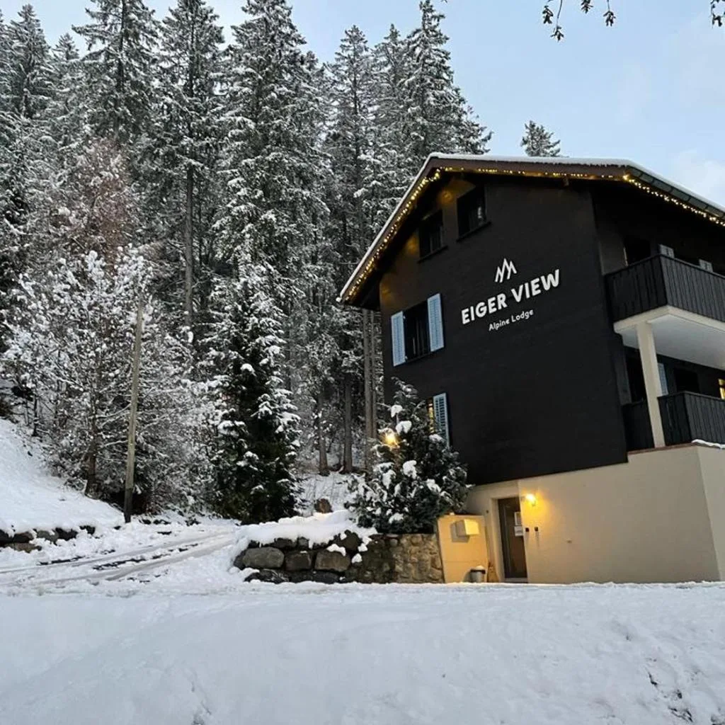 Eiger View Alpine Lodge - صورة 15