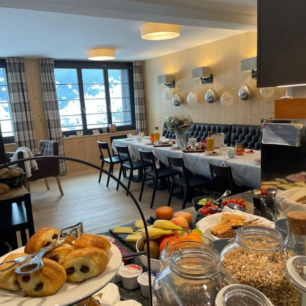 Eiger View Alpine Lodge - صورة 18