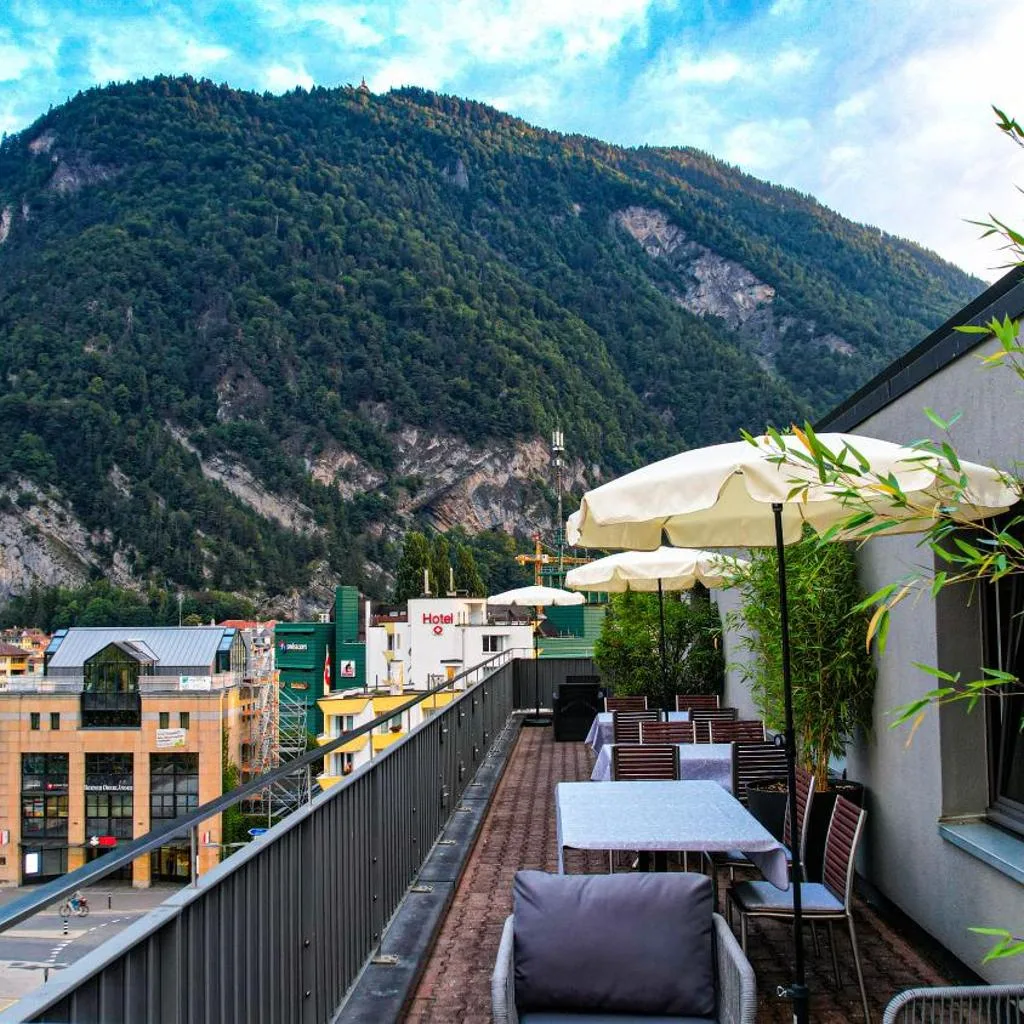 Hotel Merkur - West Station - صورة 11
