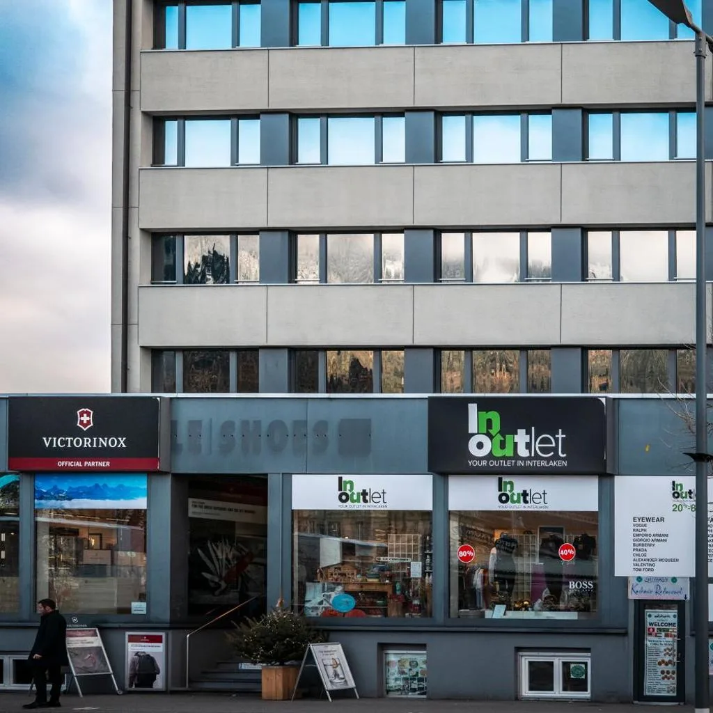 Hotel Merkur - West Station - صورة 12