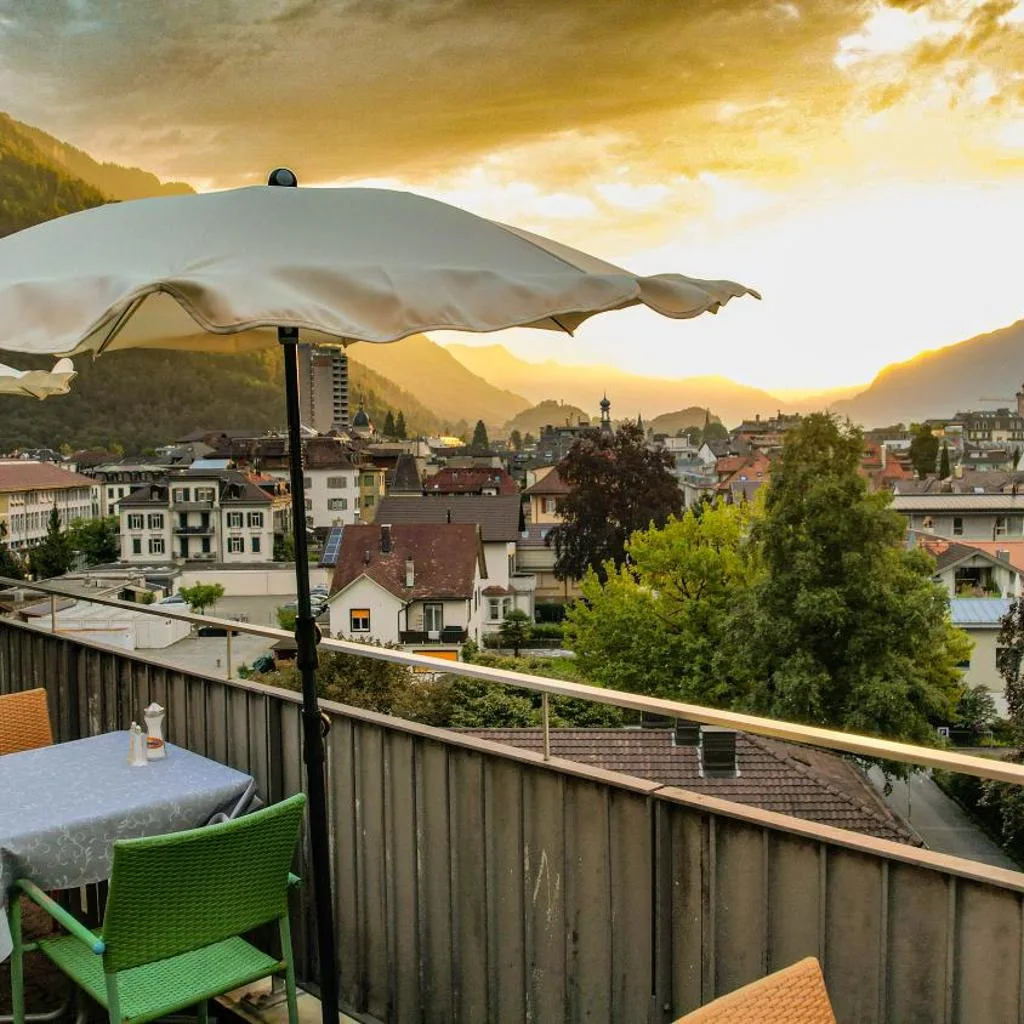 Hotel Merkur - West Station - صورة 15