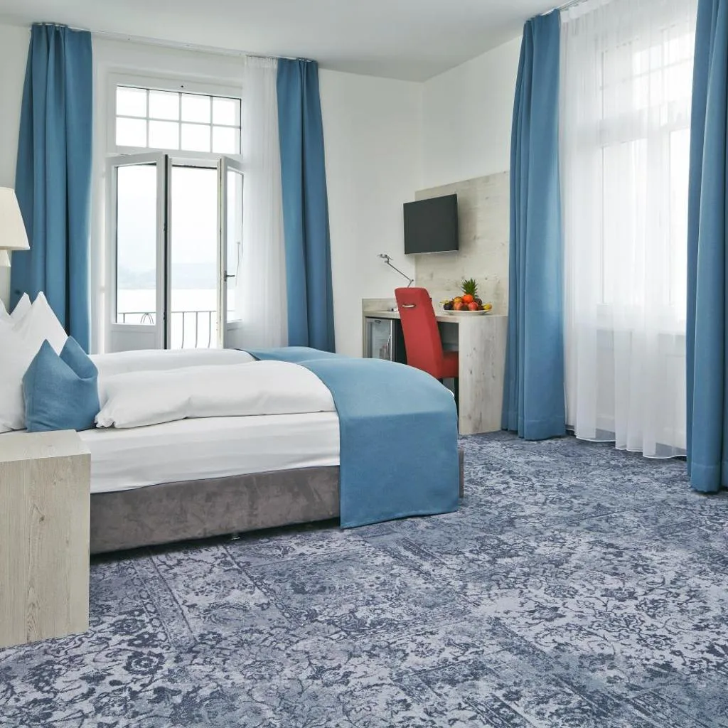 Hotel Restaurant Bellevue au Lac - صورة 12
