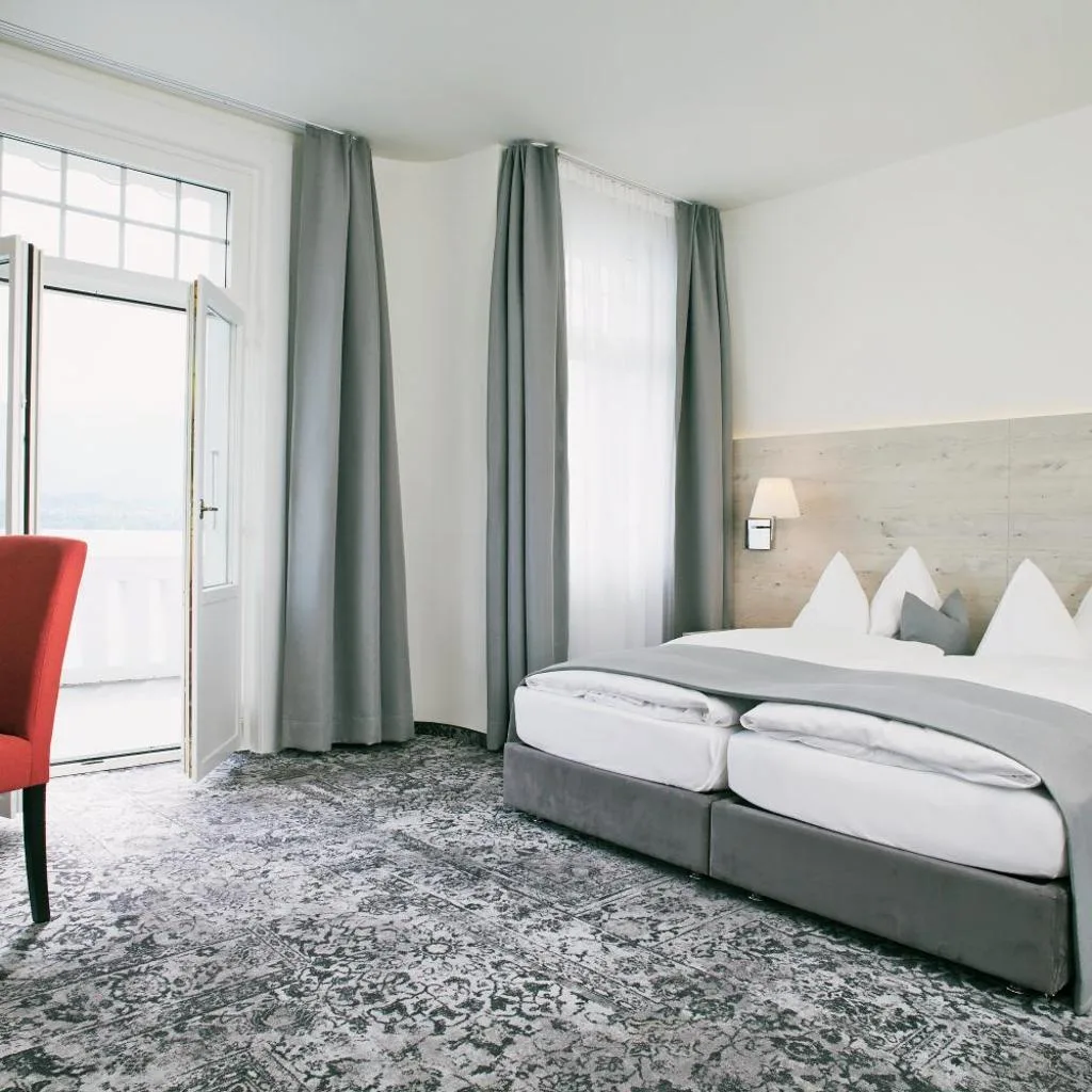 Hotel Restaurant Bellevue au Lac - صورة 14