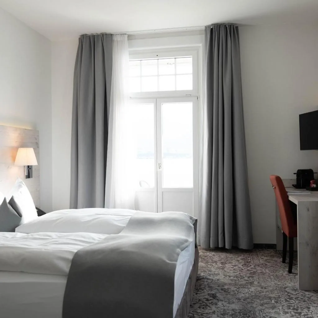 Hotel Restaurant Bellevue au Lac - صورة 17