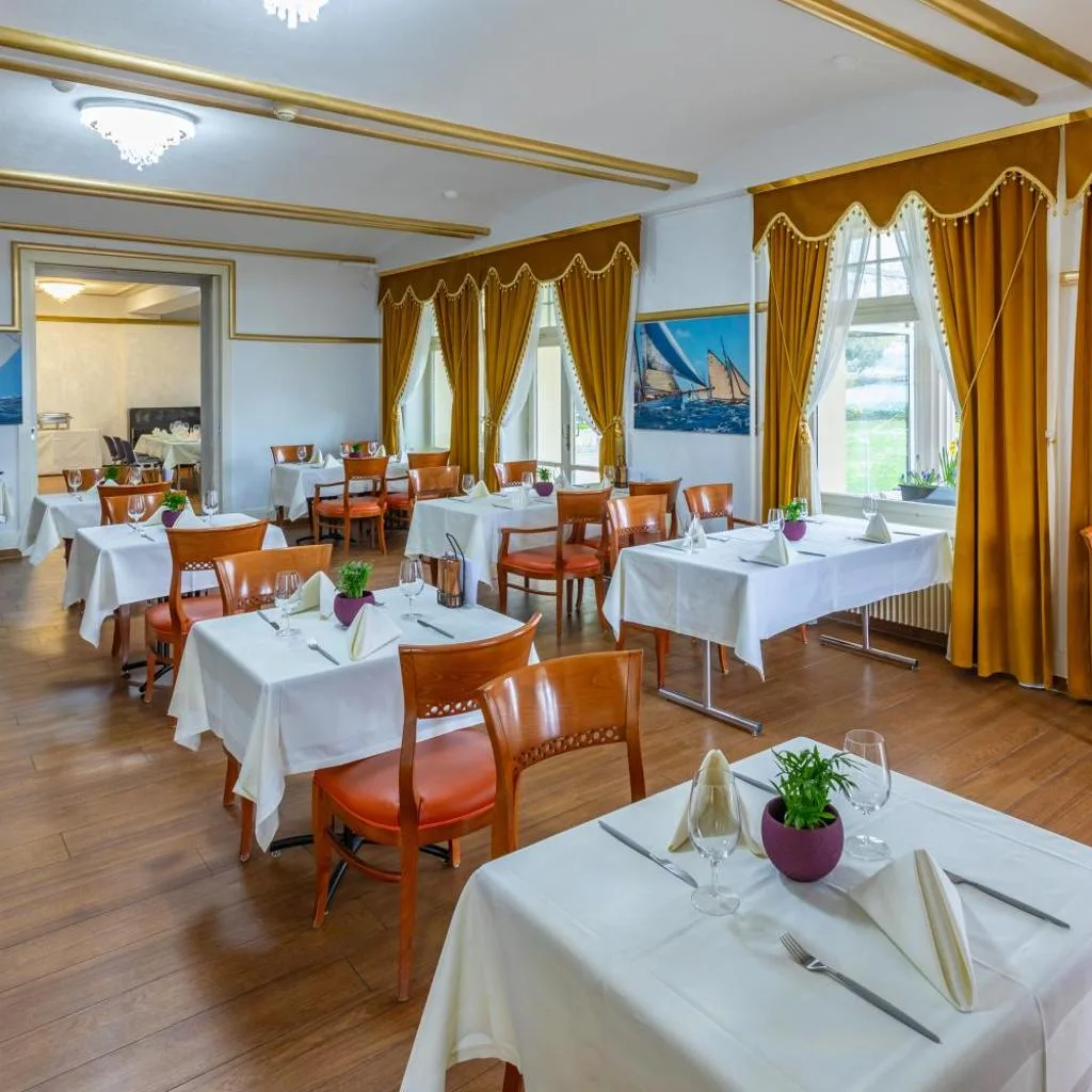 Hotel Restaurant Bellevue au Lac - صورة 7