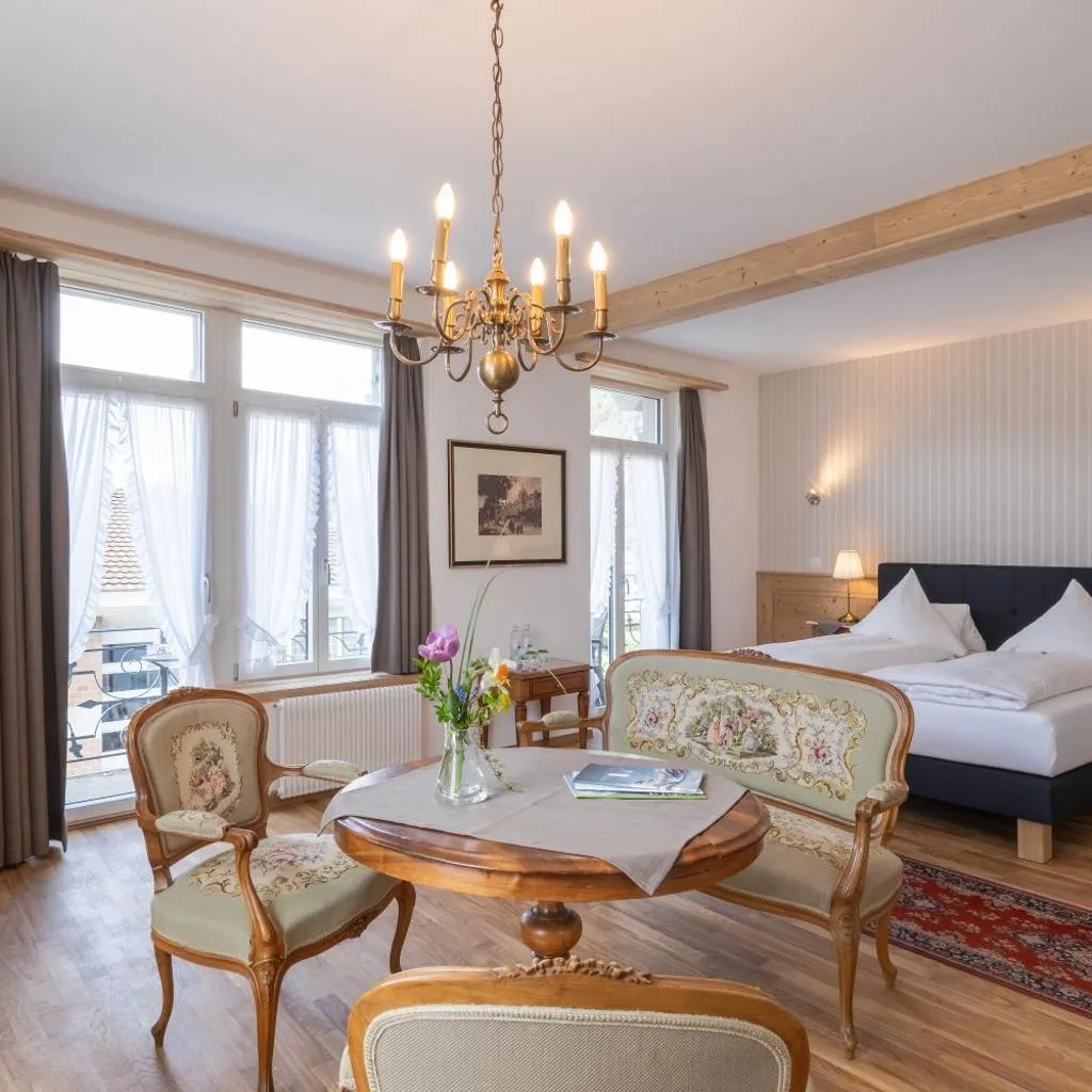 Carlton-Europe Vintage Adults Hotel - صورة 4