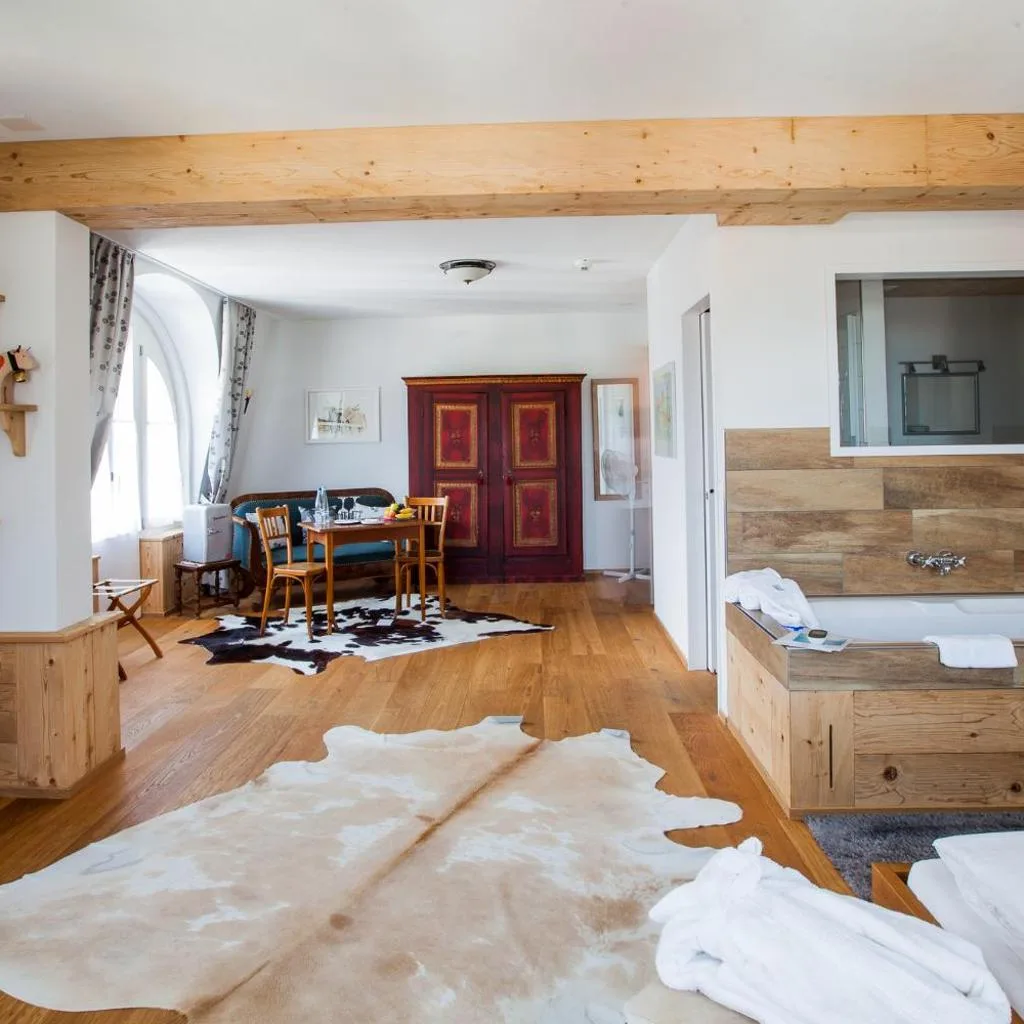 Carlton-Europe Vintage Adults Hotel - صورة 8